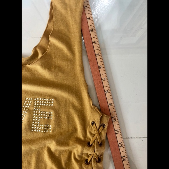 LIVE BLING LOGO RUCHED BLOUSE SIZE LARGE RUMPLE - Picture 11 of 12